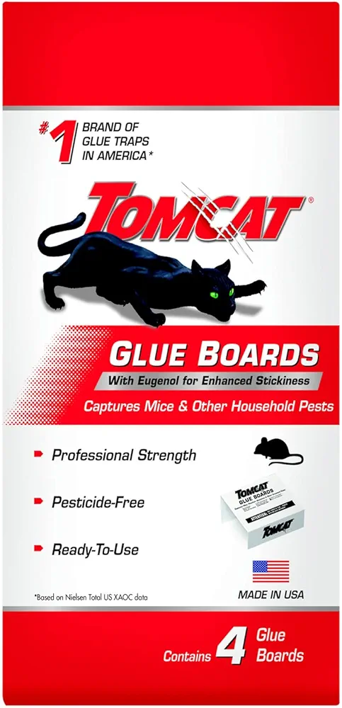 Tomcat Glue Boards with Immediate Grip Glue for Mice, Cockroaches, and Insects, Use Flat or Covered, Ready-To-Use, 4 Traps